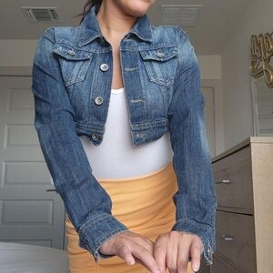 Stylish Denim Cropped Cotton Jacket